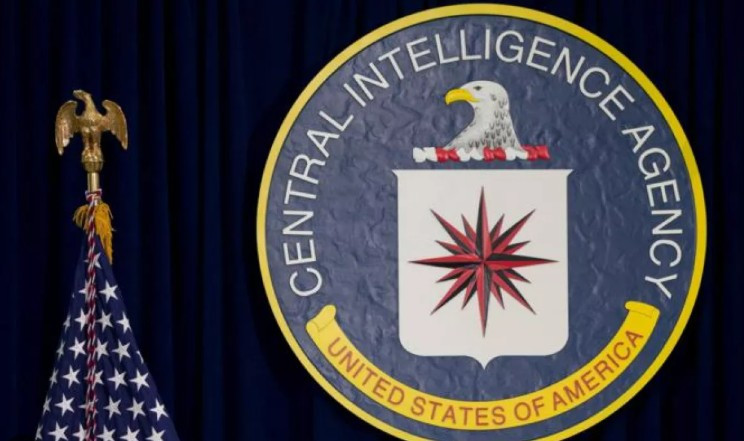 Конфликт между ЦРУ и аппаратом директора Нацразведки США
 
