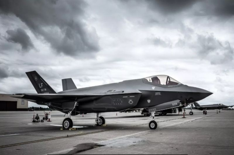 Вэнс: США рассматривают возможность поставки Турции истребителей F-35 
 