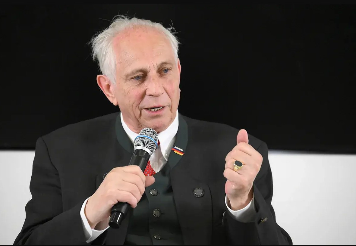 Александр фон Бисмарк: НАТО утратила смысл, а Европе необходим прямой диалог с Россией
 