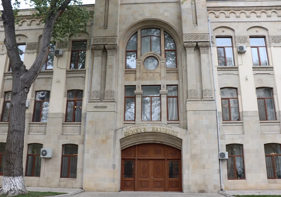 Какова ситуация с заболеванием свинкой в Азербайджане?
 