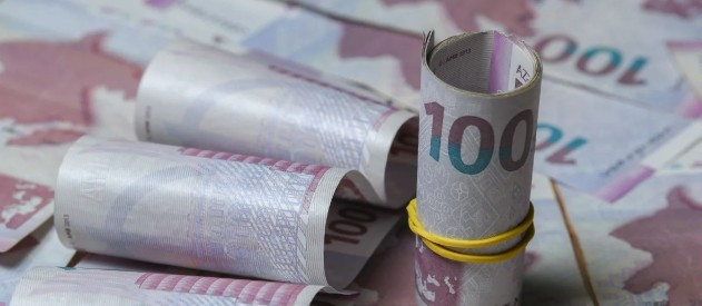 Среднемесячная зарплата в Азербайджане выросла более чем на 7%
 