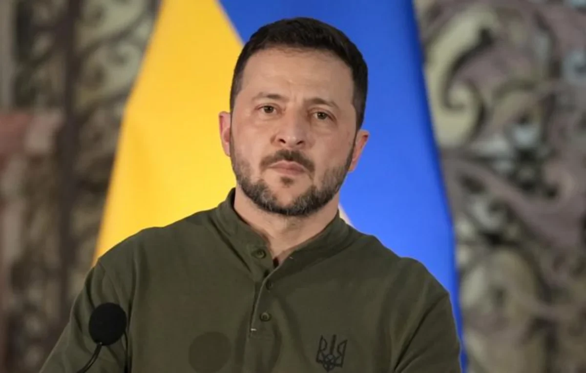 Зеленский внес в Раду законы о продлении военного положения и мобилизации
 