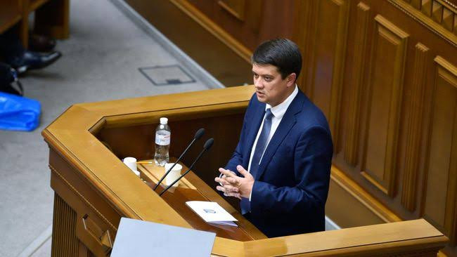 Разумков: Украина может на месяц остаться без полноценного правительства
 