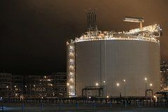 Новые санкции ЕС могут обернуться ростом цен на газ и потерями для европейских компаний
 
