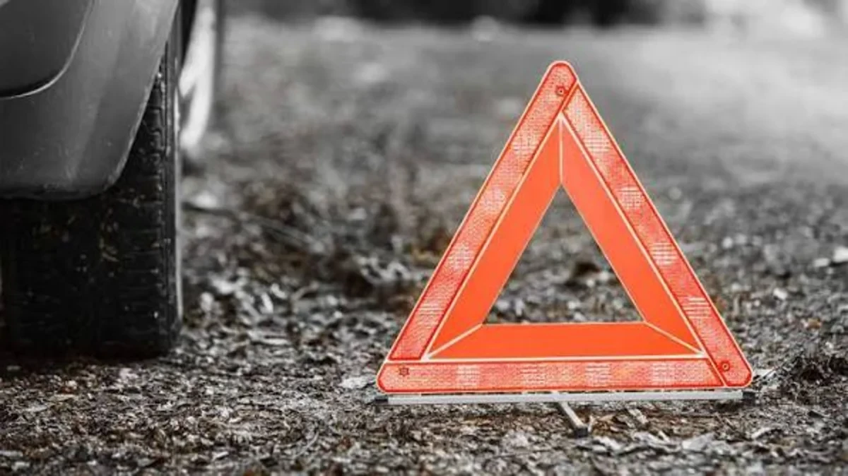 В Гаджигабульском районе автомобиль влетел в подземный переход: есть пострадавшие
 