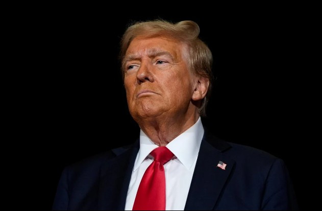СМИ: Трамп рассматривает три варианта развития ситуации с Ираном
 