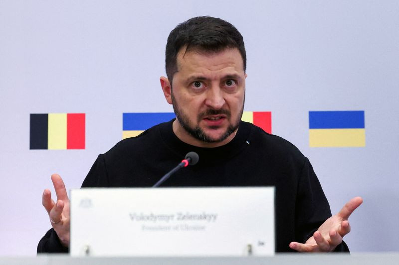 Зеленский снова попросился в НАТО
 