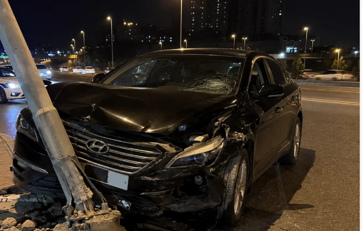 В Гобустанском районе Hyundai врезался в фонарный столб: есть погибший
 
