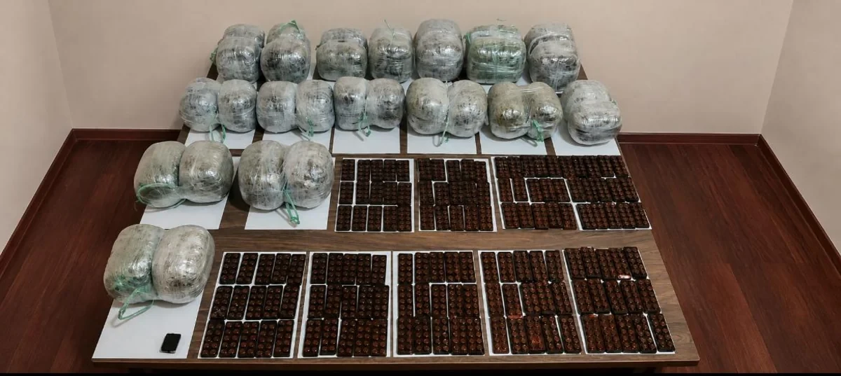 Азербайджанские пограничники изъяли из оборота более 35 кг наркотиков
 