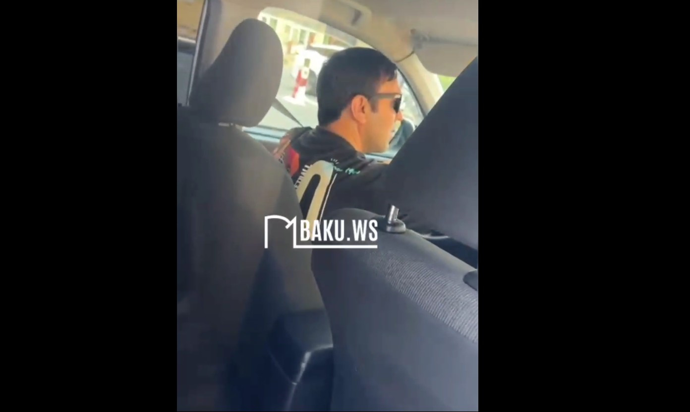 В Баку водитель такси высадил пассажира с ребенком: Я не вожу людей с детьми - ВИДЕО
 