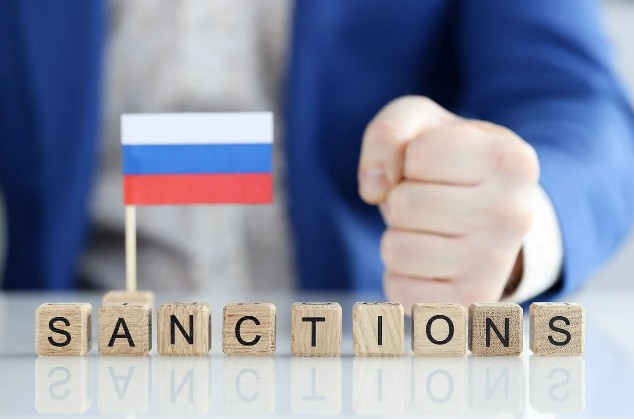 ЕС готовит самый масштабный пакет санкций против России
 