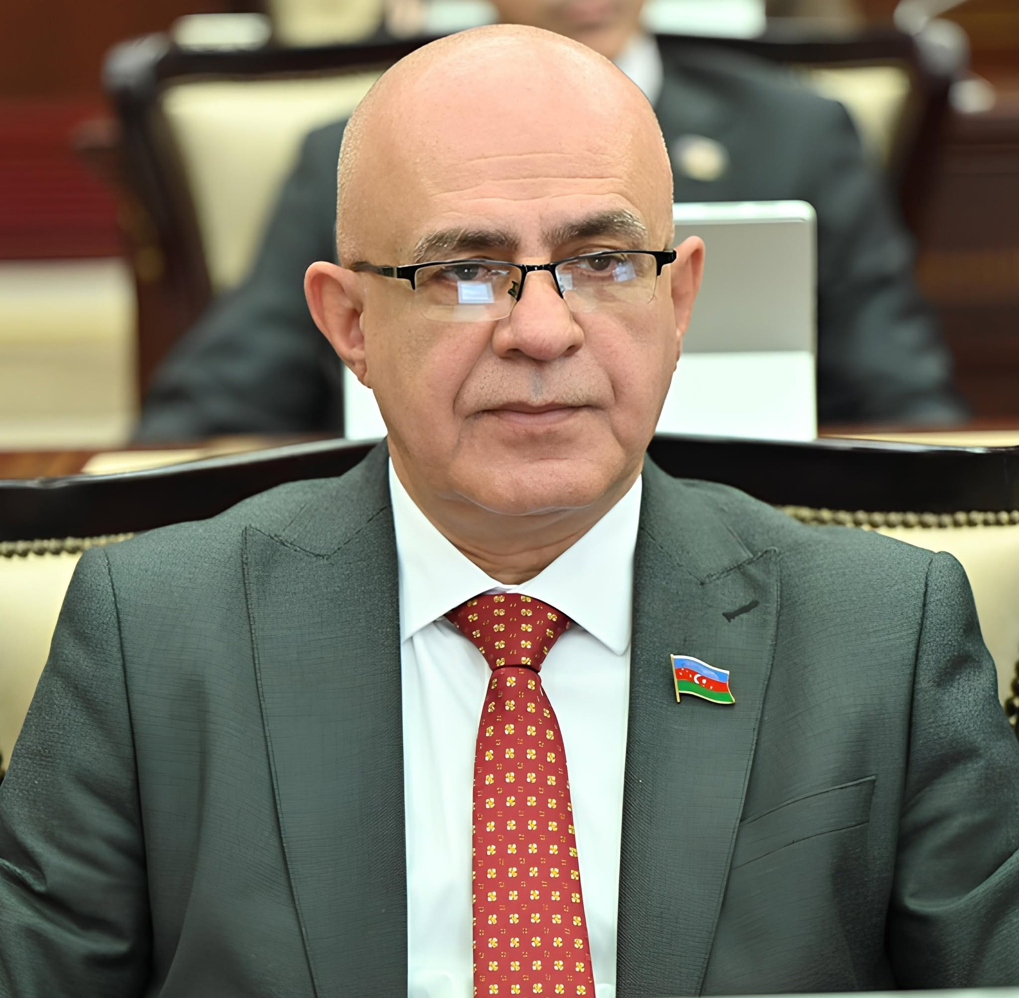 Эльчин Мирзебейли о Конституции Армении: 'Изменение текста и изменение мышления - не одно и то же'