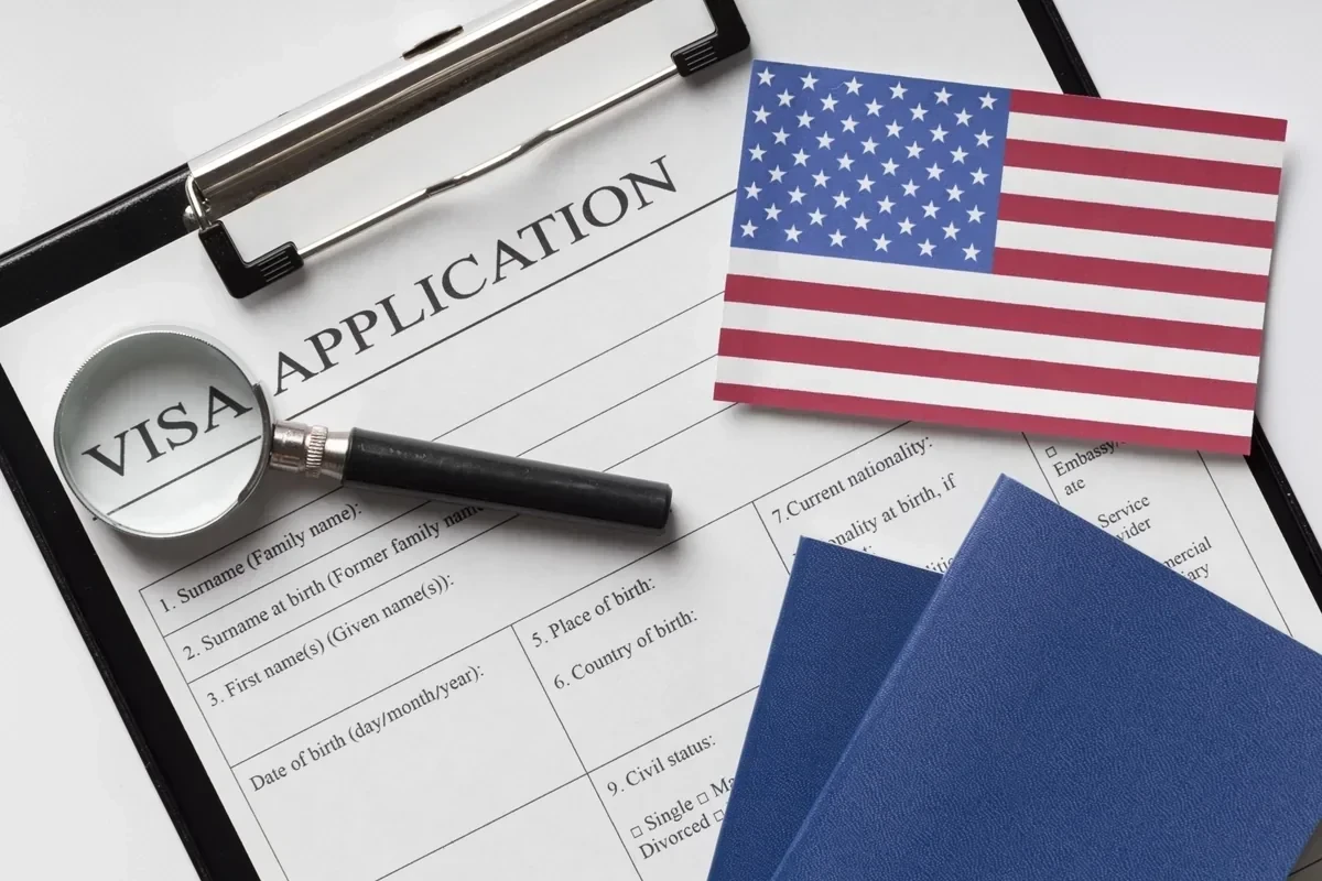 В США отменили запрет на выдачу иммигрионных виз для граждан 75 стран
 