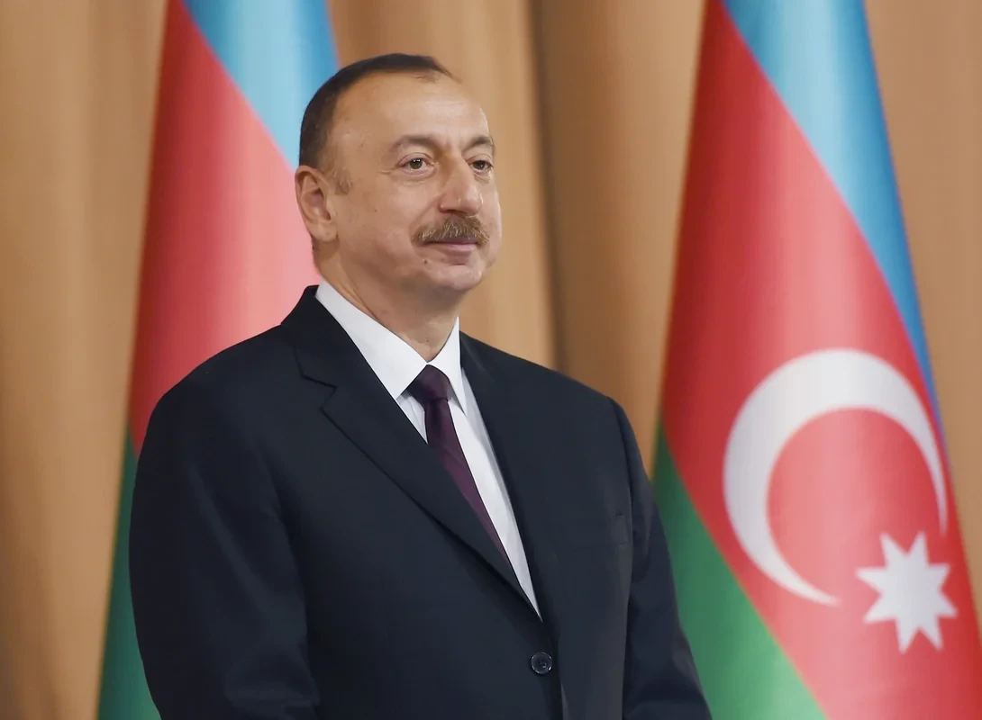 Президенты и первые леди Азербайджана и Узбекистана ознакомились с Мавзолеем Исмаила Самани в Бухаре
 