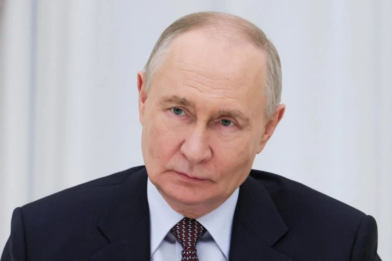 Путин: Российские военные готовы уйти из Армении 'хоть завтра'
 