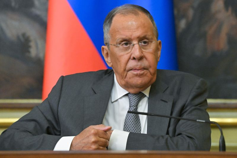 Лавров сравнил Запад с сильно раненым зверем и рассказал о ситуации вокруг переговоров по Украине
 