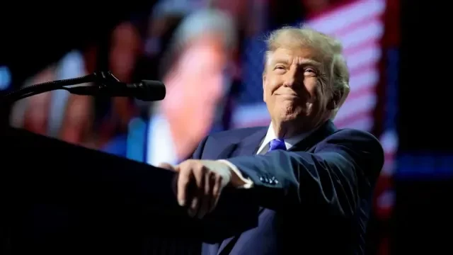 Трамп пообещал американцам по $5 тыс. за победу республиканцев в Конгрессе
 