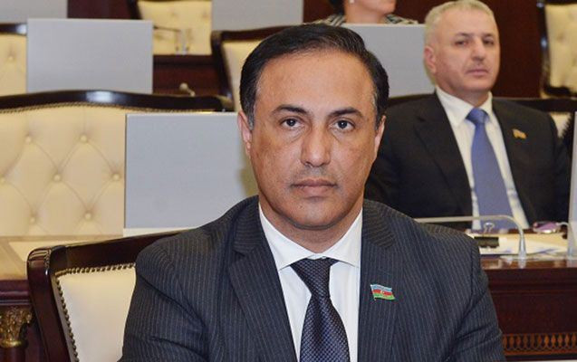 Депутат: В некоторых странах водители часами ждут в машинах из-за пробок
 