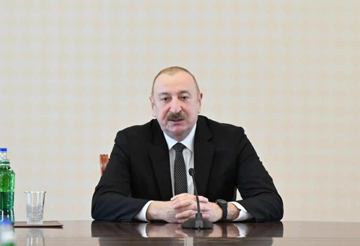 Президент Ильхам Алиев наградил группу лиц
 