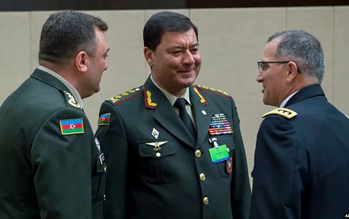 Экс-чиновников Минобороны судят за хищение 1 млн манатов
 