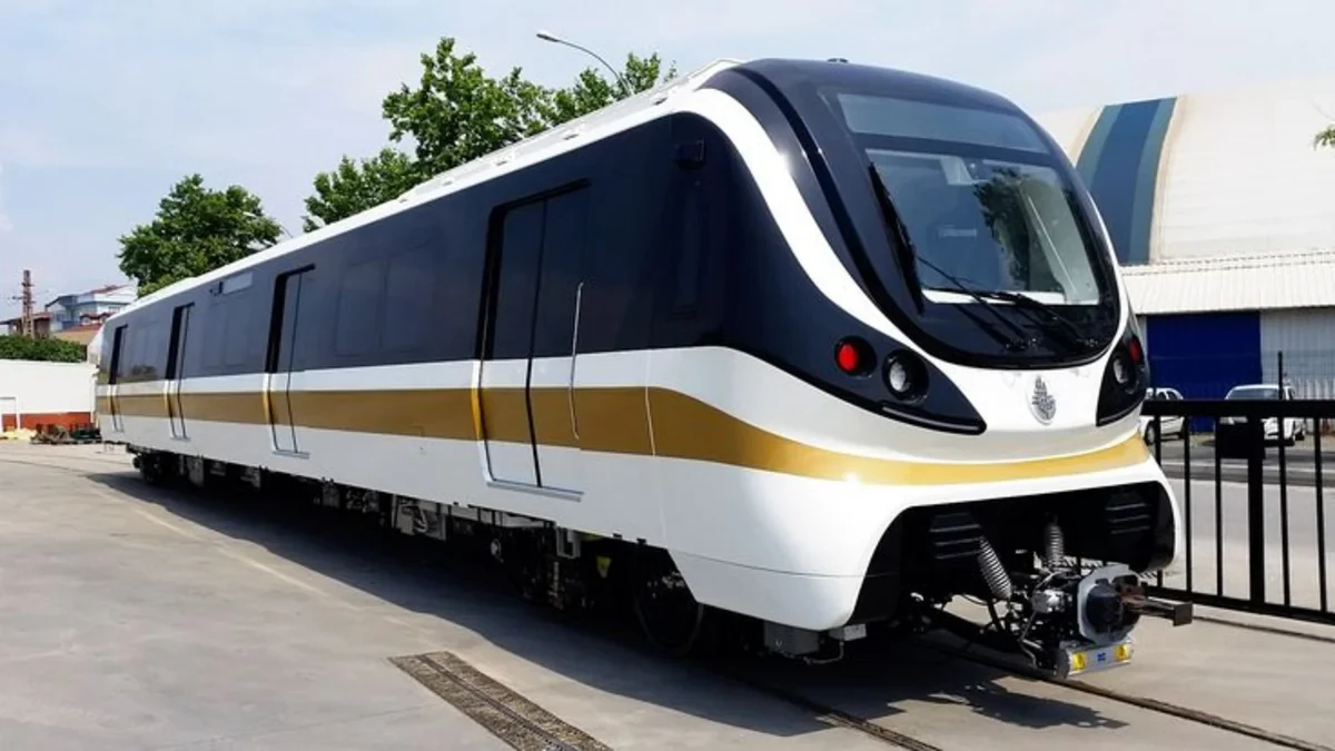 АЖД заключила контракт с Китаем на поставку 4 новых локомотивов
 