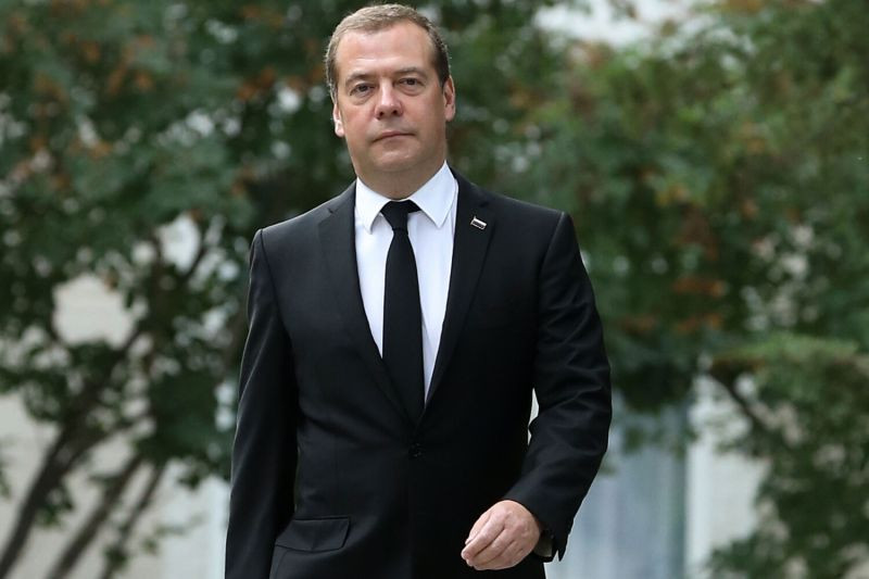 Медведев предложил ответ на «адские санкции» США
 