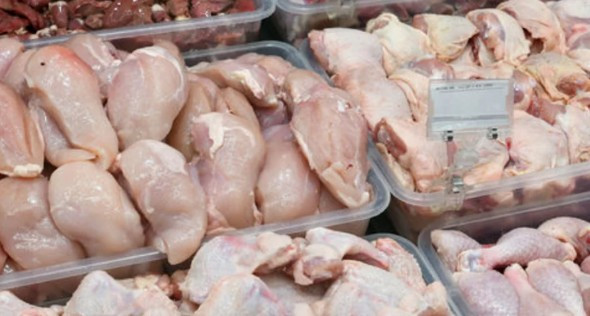 В бакинских магазинах возник дефицит куриного филе
 