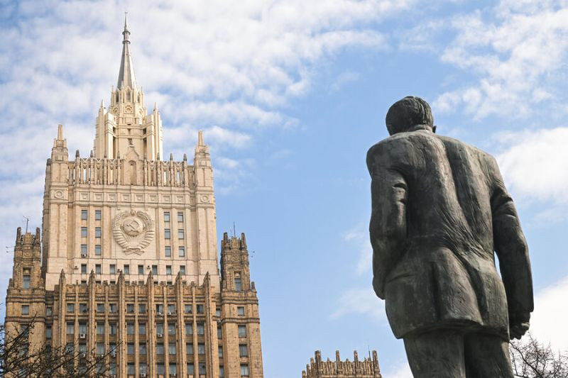 МИД РФ: Россия усилит обороноспособность из-за действий Токио
 