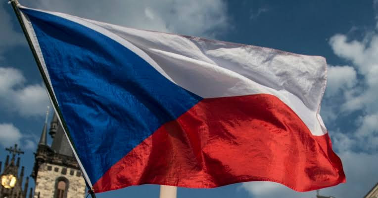 Чехия призвала Европу направлять деньги на восстановление Украины, а не на войну
 