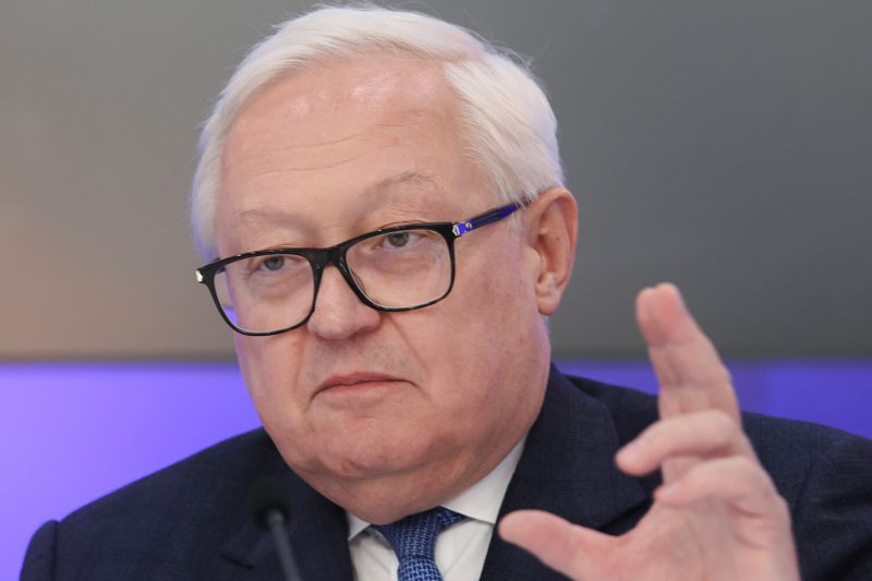 В МИД России заявили, что заморозка закона о санкциях говорит о настрое США помочь урегулированию
 