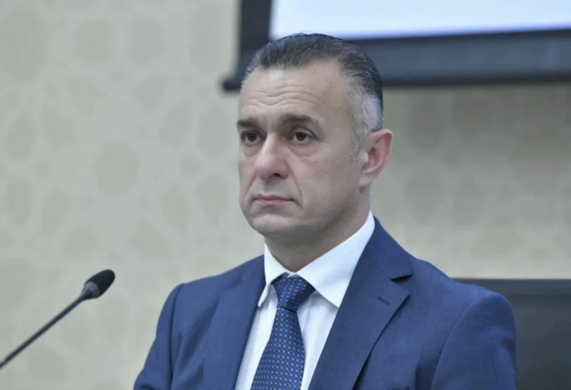 Президент освободил Теймура Мусаева от должности министра
 