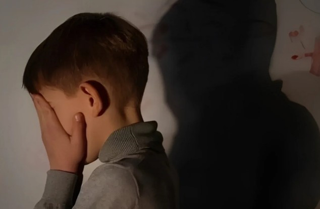 В Казахстане завели дело из-за 100 случаев истязания детей санитарами соццентра
 